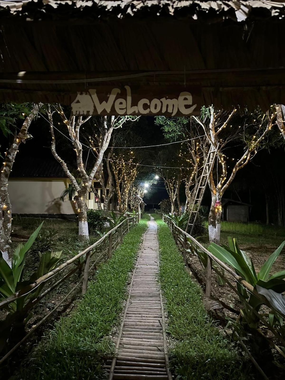 Mingkhuan Eco Homestay Nong Khiaw Ngoại thất bức ảnh
